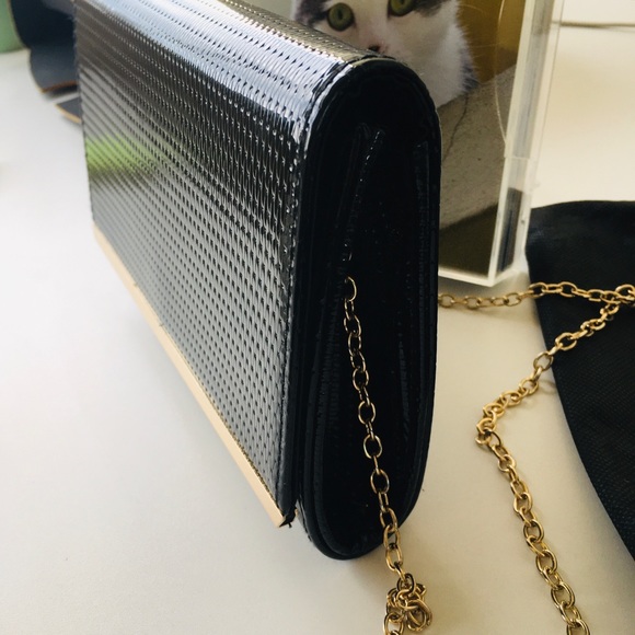 Chain Clutch Bag - Picture 6 of 7